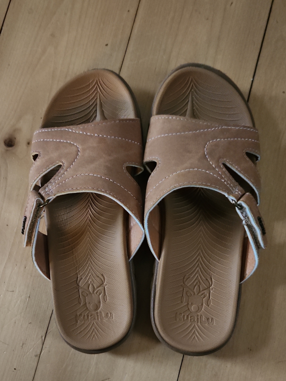 Women's Adjustable Slide Sandals in Light Brown